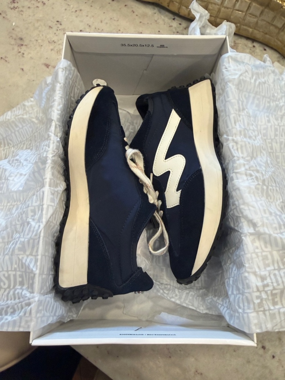 Steve Madden Navy and White Women’s Campo Sneaker Sz 9 - Picture 12 of 16